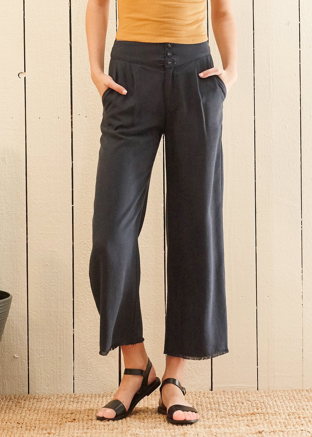 Fringe Hem Cropped Pants